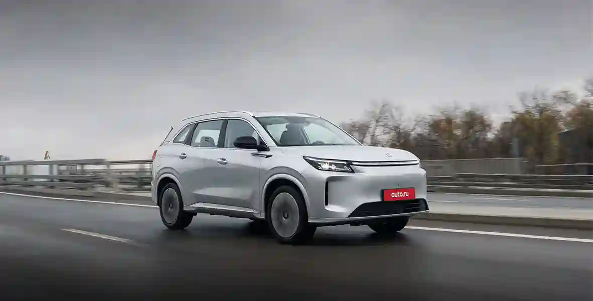 Новость EVOLUTE (Больше чем рестайлинг: первый тест обновлённого российского гибрида EVOLUTE i‑SPACE)